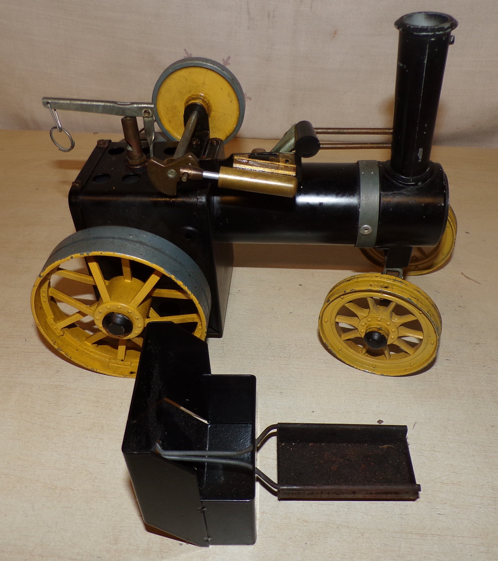 1980's Yellow & Black Mamod Live Steam Traction Engine Kit Built