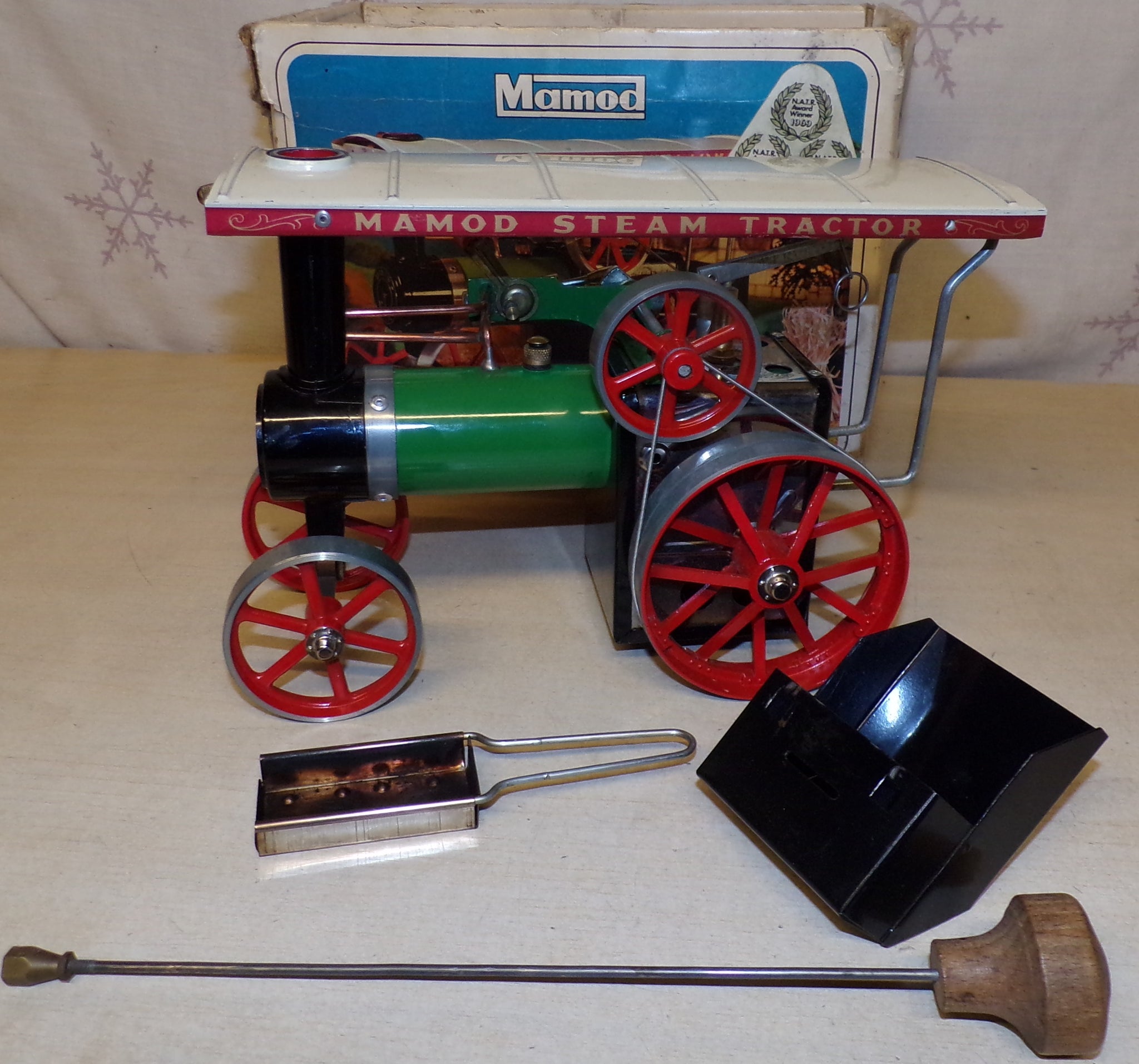Mamod TE1a Live Steam Traction Engine Model With Box – Ali's Toy Shed